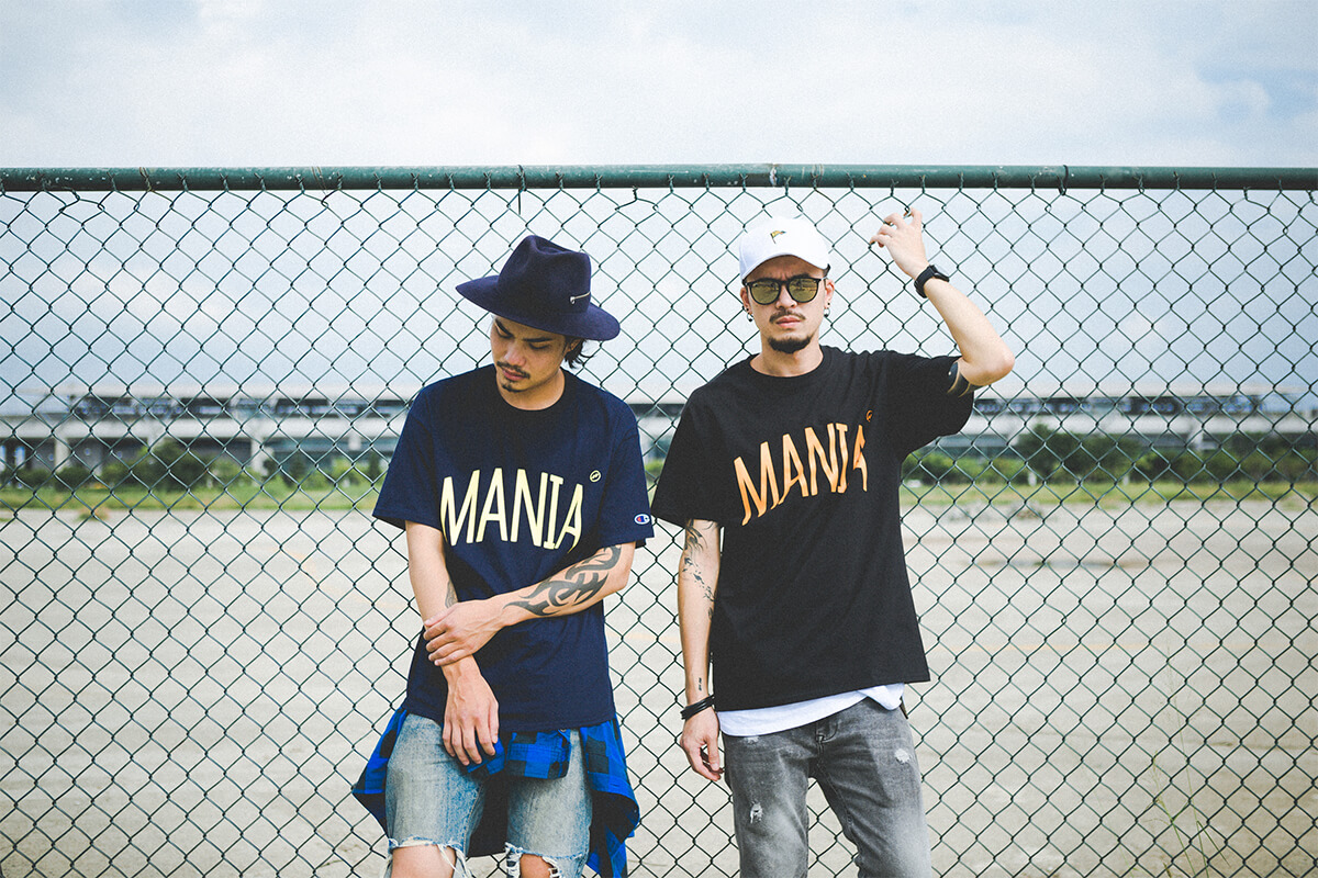 Mania 16 SS MANIA x CHAMPION Logo Tee (10)