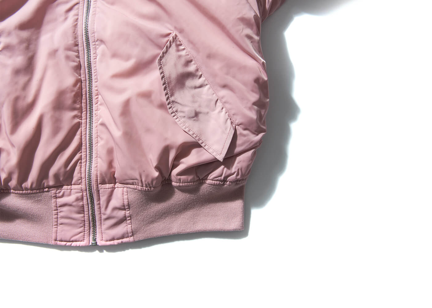 Remix 16 AW Against The Woeld MA1 (17)