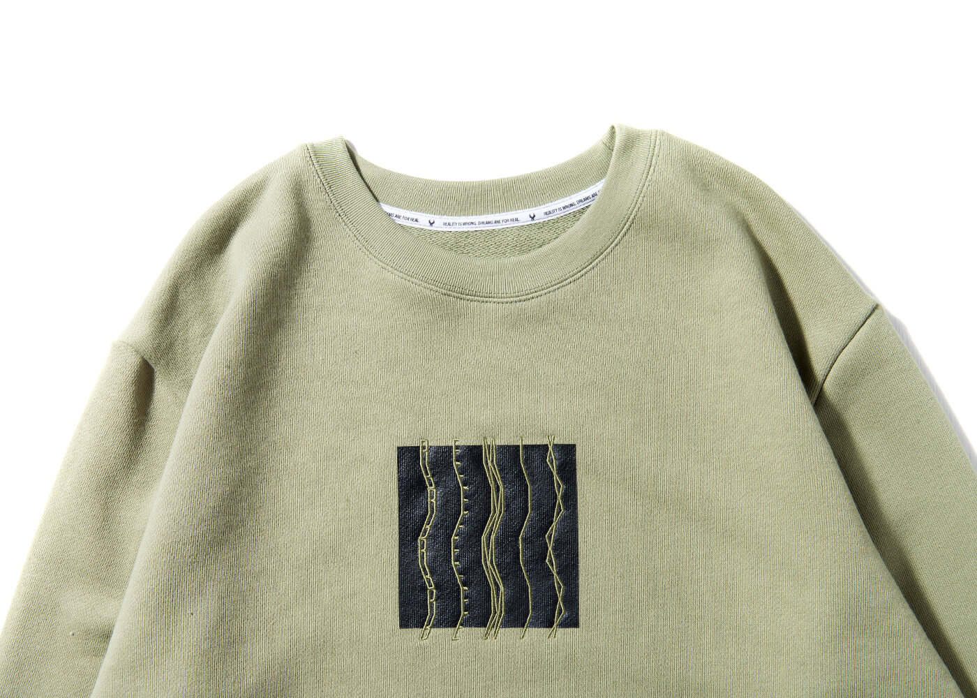 Remix 16 AW Drag Box Crewneck (11)