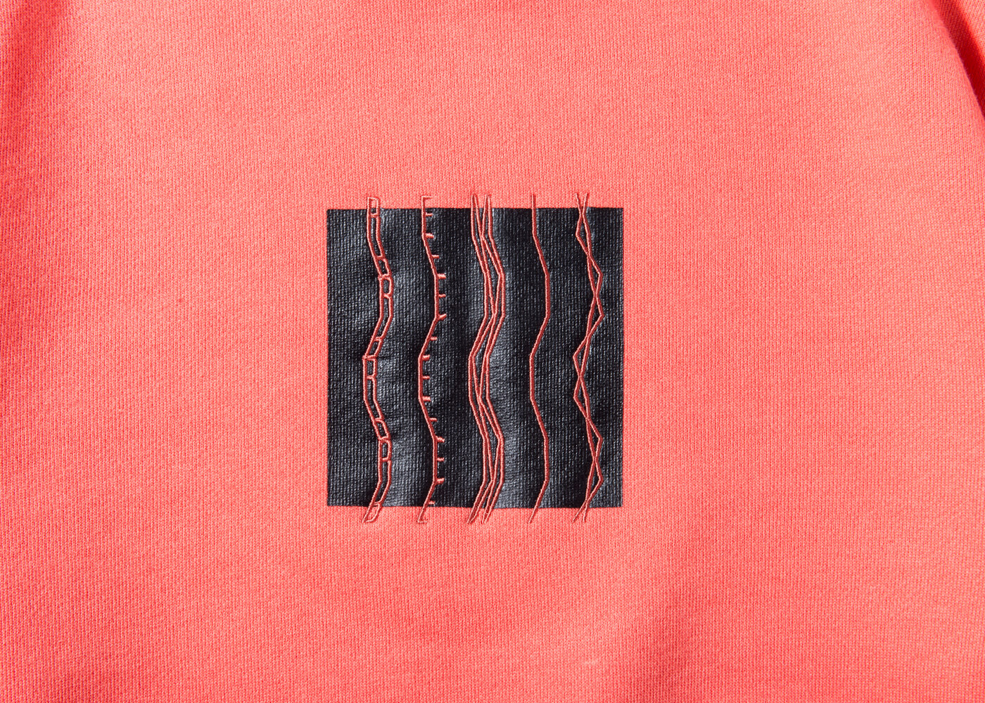 Remix 16 AW Drag Box Crewneck (16)