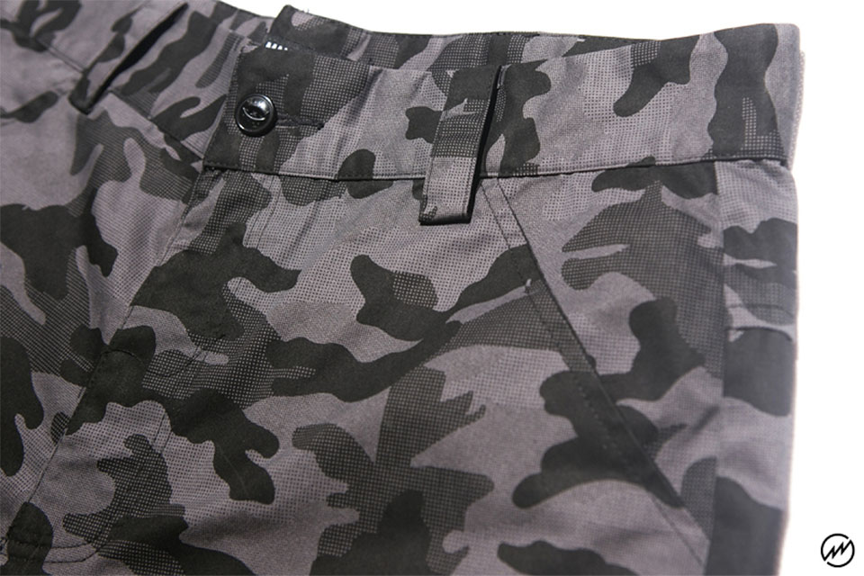 Mania 16 SS Pocket Short (9)