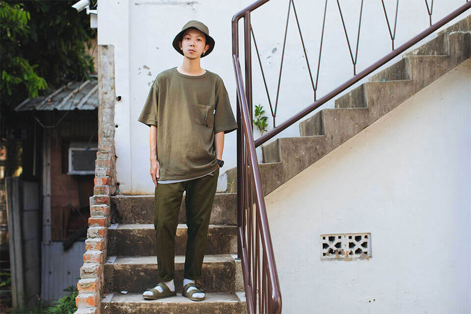 NEXTMOBRIOT 17 Fall OVS Washed Plain Tee (6)