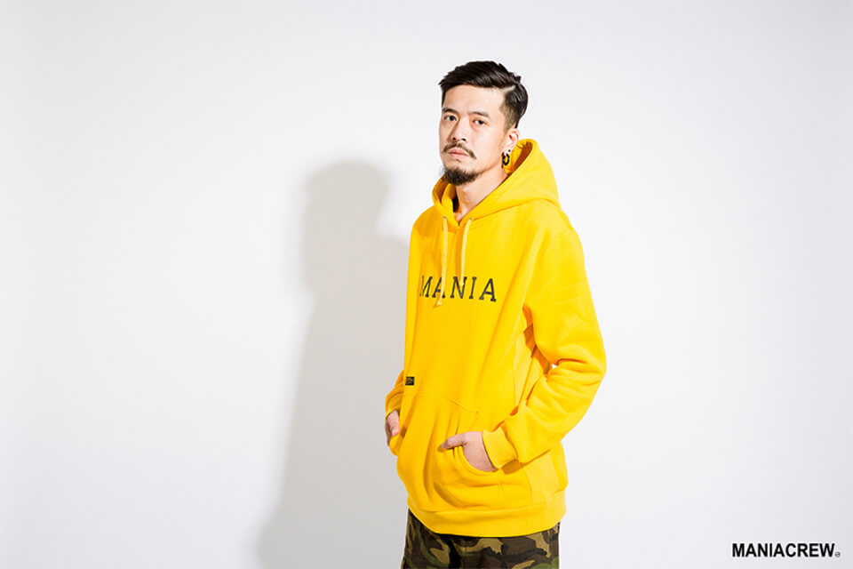 MANIA 17 AW Script Hoodie (8)