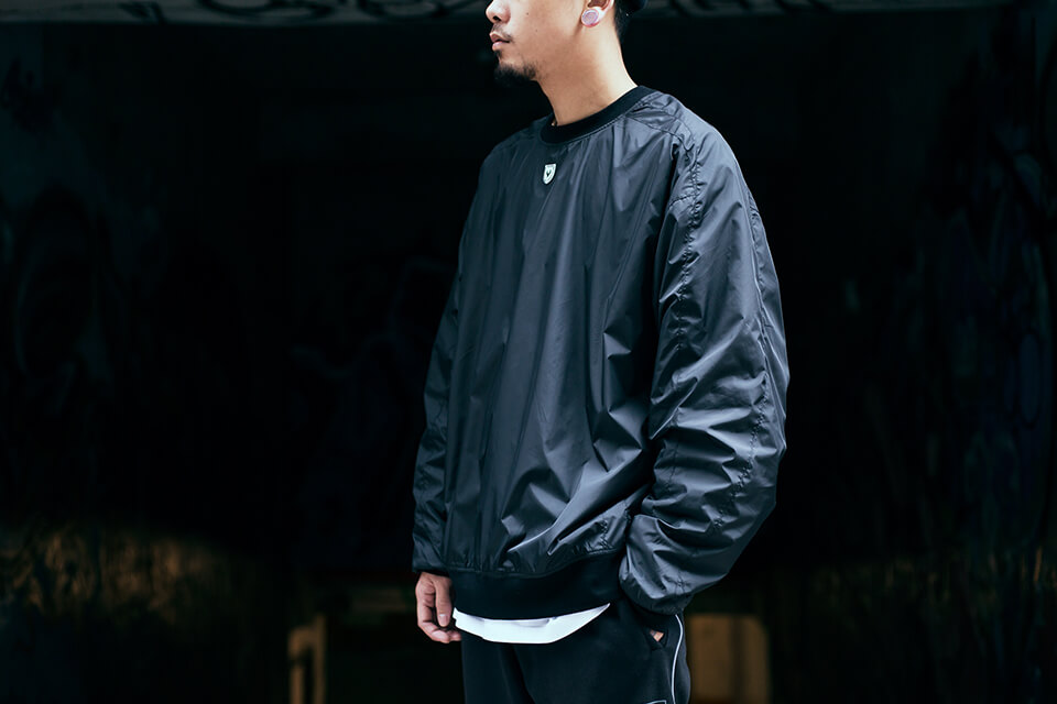 REMIX 17 AW R.A.W Nylon Crewneck (1)