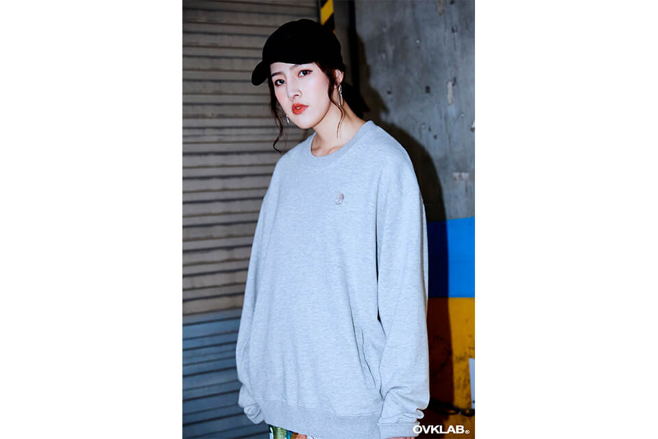 OVKLAB 17 AW Washed Basic Logo Sweatshirt (2)