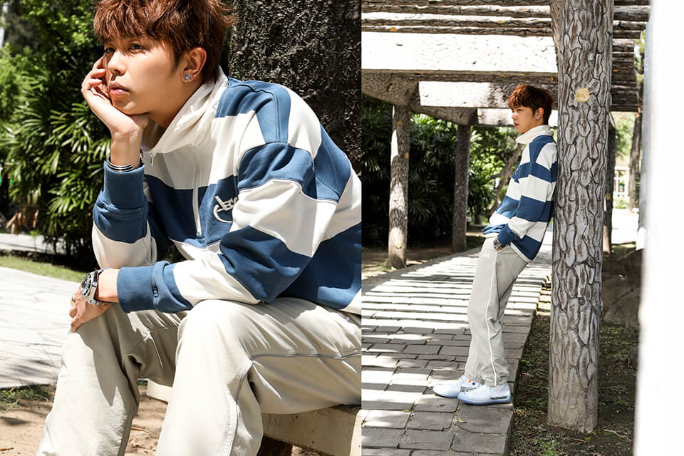 AES 512(六)發售 18 SS High Neck Zip Up Sweater (1)