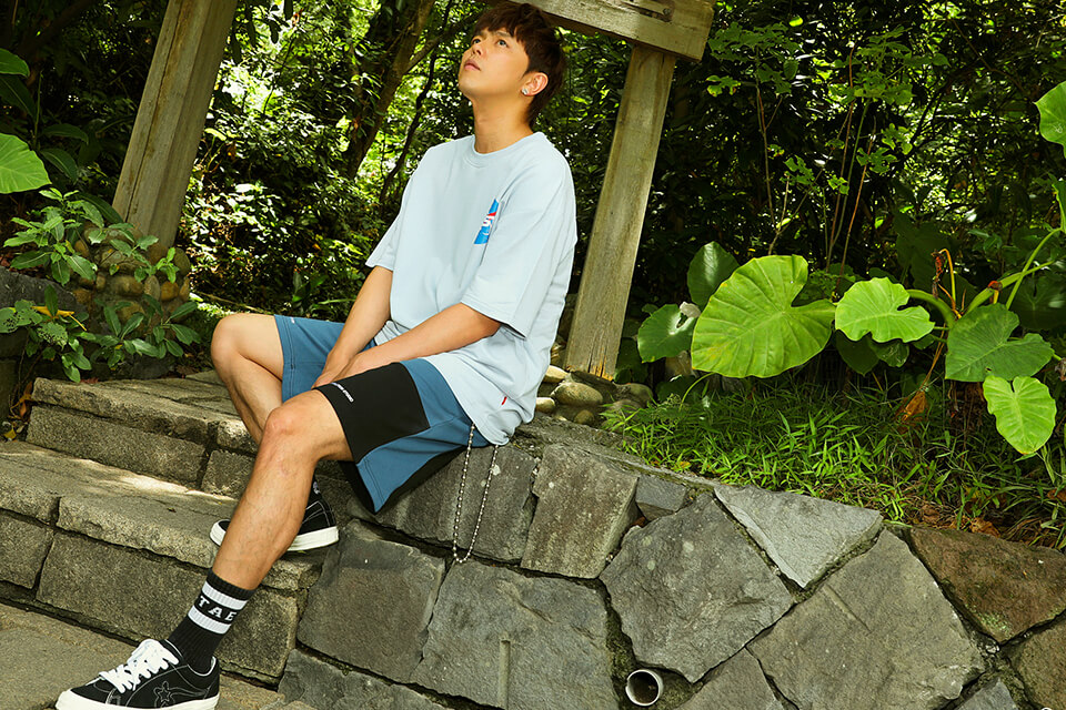 AES 69(六)發售 18 SS Aes Oversized Nasa Tee (1)