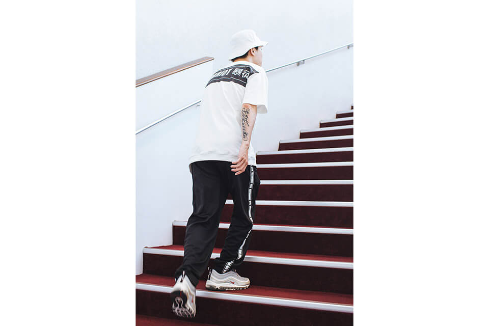 NextMobRiot 818(六)發售 18 SS MOB Logo Training Pants (1)