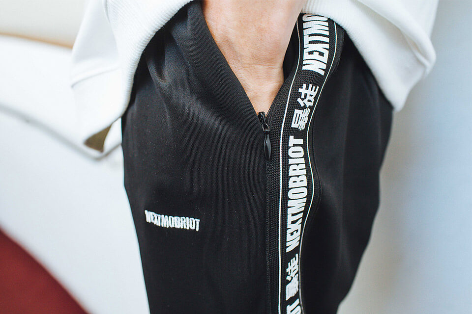 NextMobRiot 818(六)發售 18 SS MOB Logo Training Pants (5)