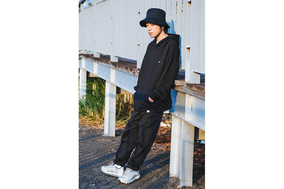 NextMobRiot 121(六)發售 18 AW Space Tai Chi Logo OVS Hoodie (4)