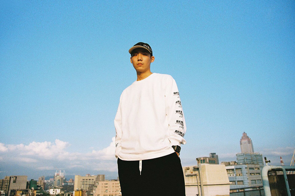 REMIX 18 AW Tpe City LS Tee (1)