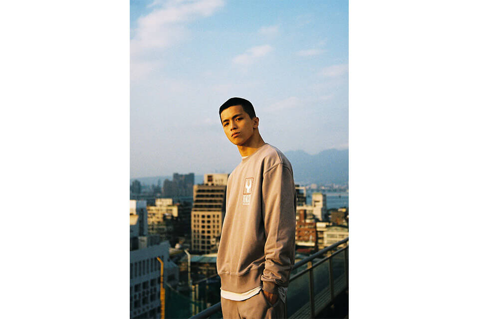 REMIX 26(三)新年初二發售 18 AW H.t.l.l Reversible Crewneck (3)