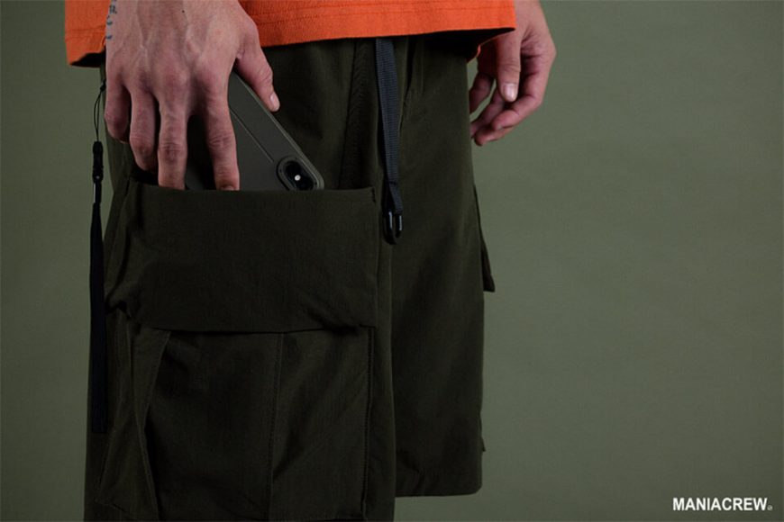 MANIA 19 SS Resiliently Cargo Shorts (4)