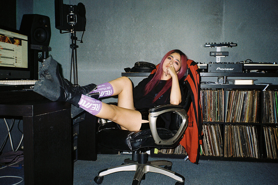 REMIX 19 AW Bleed Crew Socks LTD for RayRay (1)