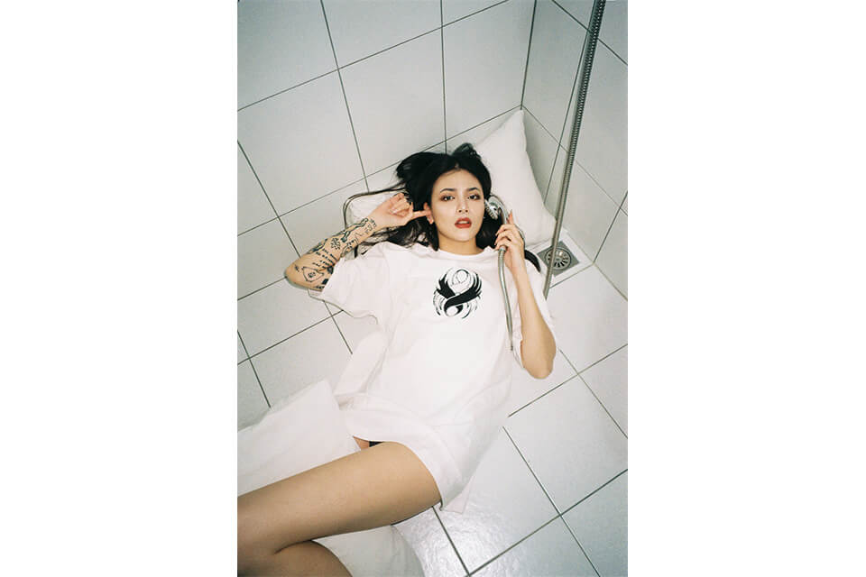 REMIX 19 AW Twin Flames Tee (2)