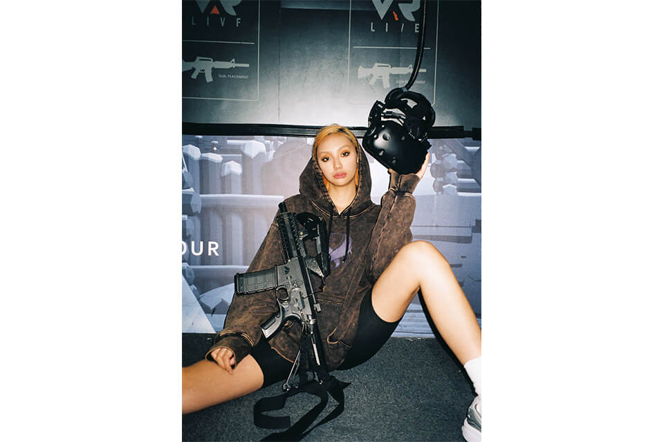 REMIX 19 AW Stamp Bleached Hoody (1)