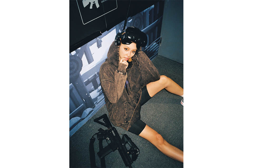 REMIX 19 AW Stamp Bleached Hoody (3)