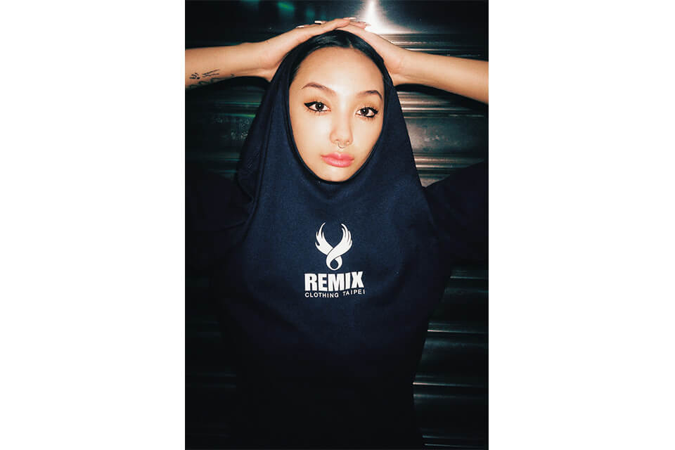 REMIX 20 SS Wing Logo Tee (6)