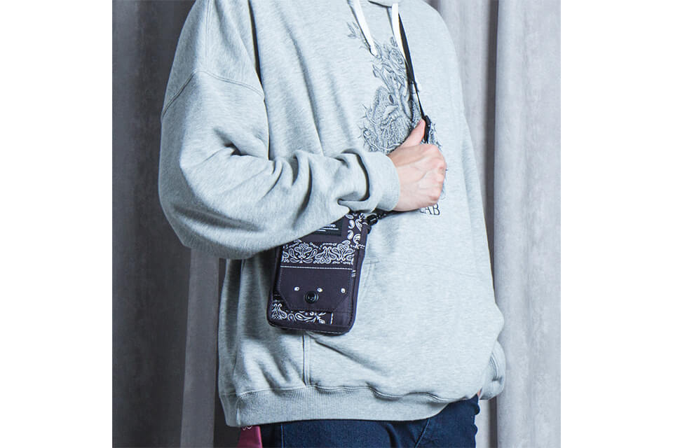 2 Way Paisley Pattern Quick Pocket Bag (2)