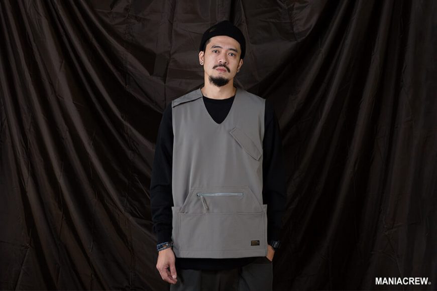 MANIA 20 AW Resiliently Zip Vest (2)
