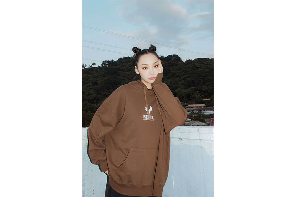 REMIX 20 AW Wing Logo Hoody (14)
