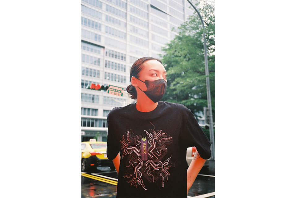 REMIX 21 SS Battery Tee (3)