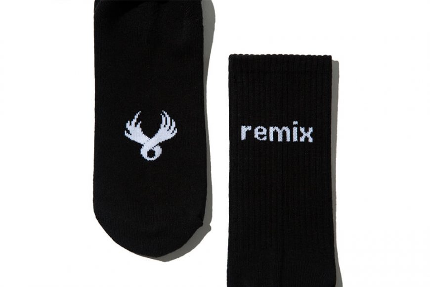 REMIX 22 AW W-Logo Socks (2)