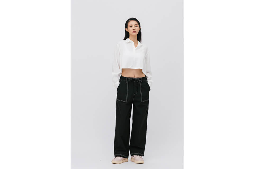 SMG 22 AW WMNS Crop LS Shirt (1)