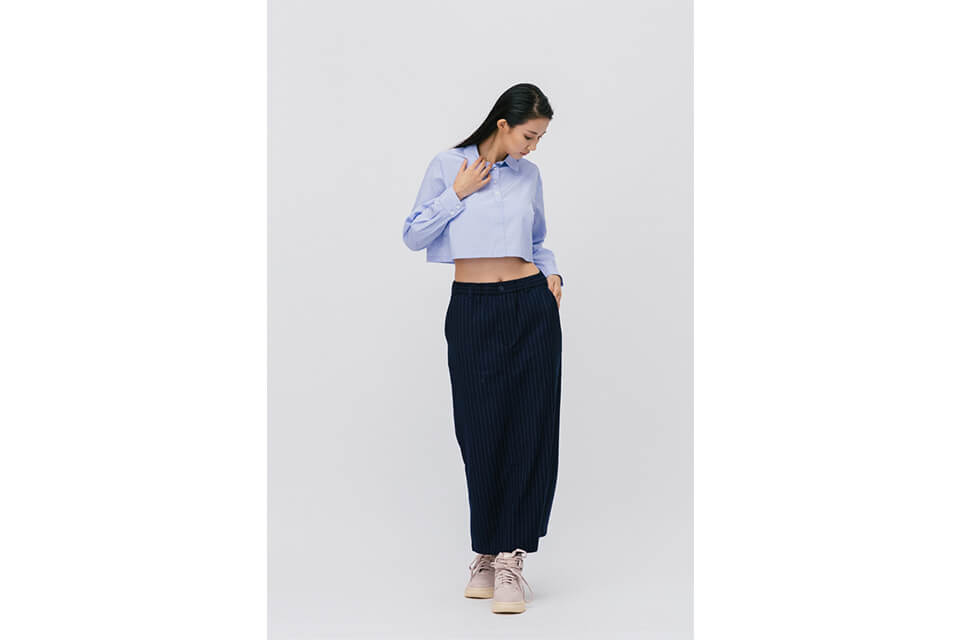 SMG 22 AW WMNS Crop LS Shirt (5)