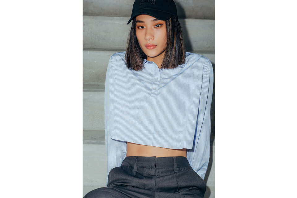 SMG 22 AW WMNS Crop LS Shirt (7)