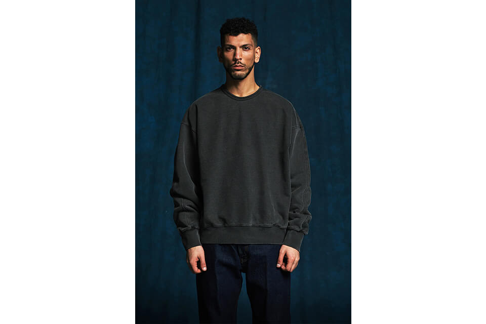 FrizmWORKS 22 FW OG Pigment Dyeing Sweatshirt 002 (2)