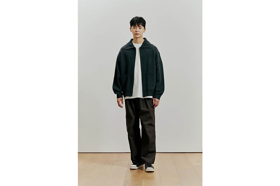 FrizmWORKS 22 FW Wool Collar Zip Up Knit Cardigan (1)