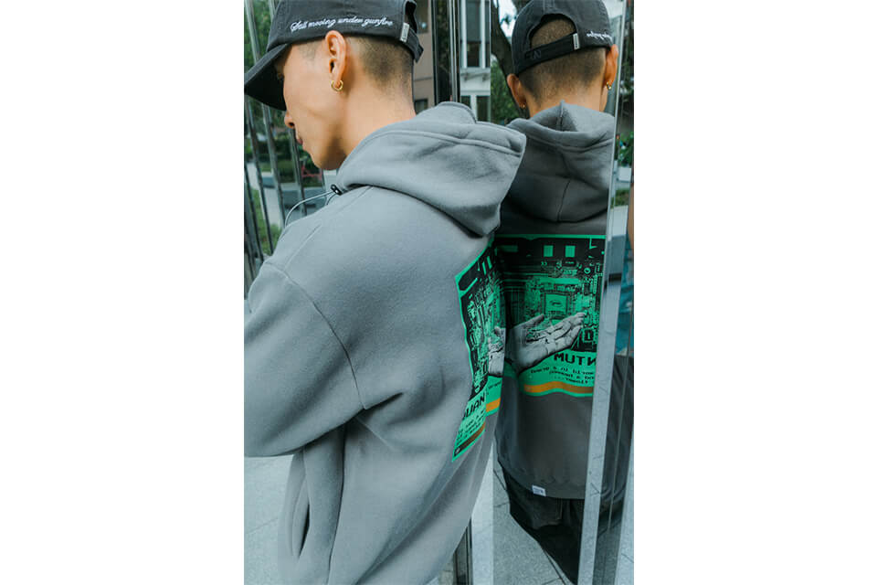 SMG 22 AW Quantum Theory Hoodie (2)
