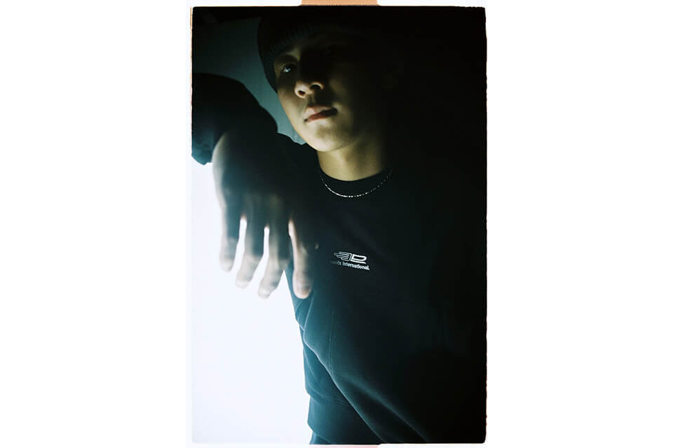 REMIX 22 AW SP1 Front Pocket Sweatshirt (5)