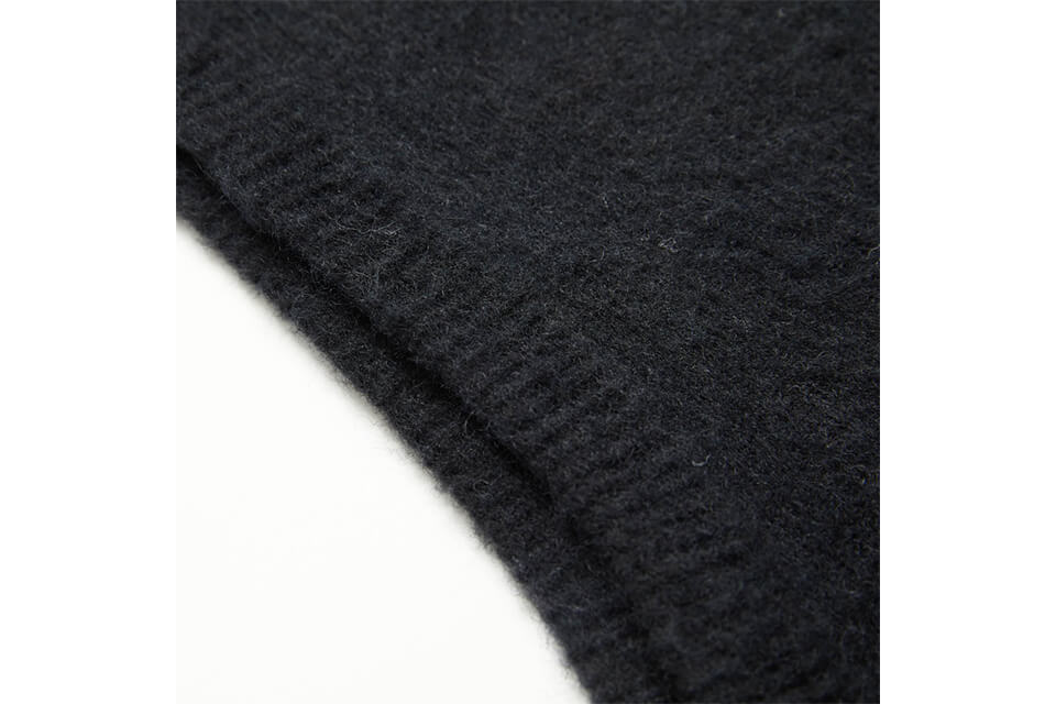 AES 22 AW Pocket V-Neck Knitted Vest (4)
