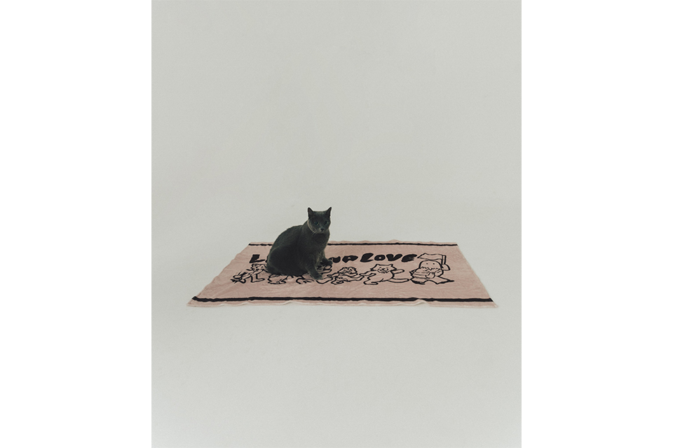 FORBIDDEN FRUIT® by AES 22 AW Let's Find Love Pet Blanket (1)