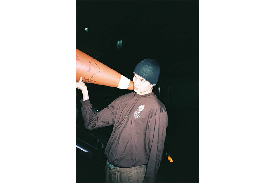REMIX 22 AW World LS Tee (1)