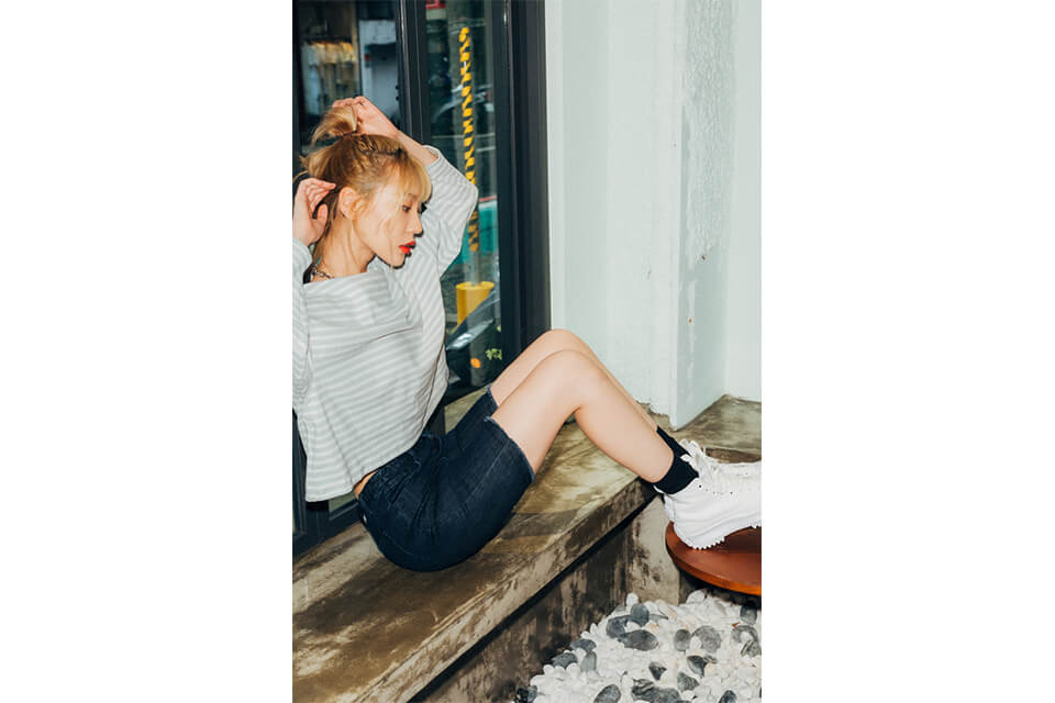 SMG 23 SS Acid Wash Denim Bike Shorts (2)