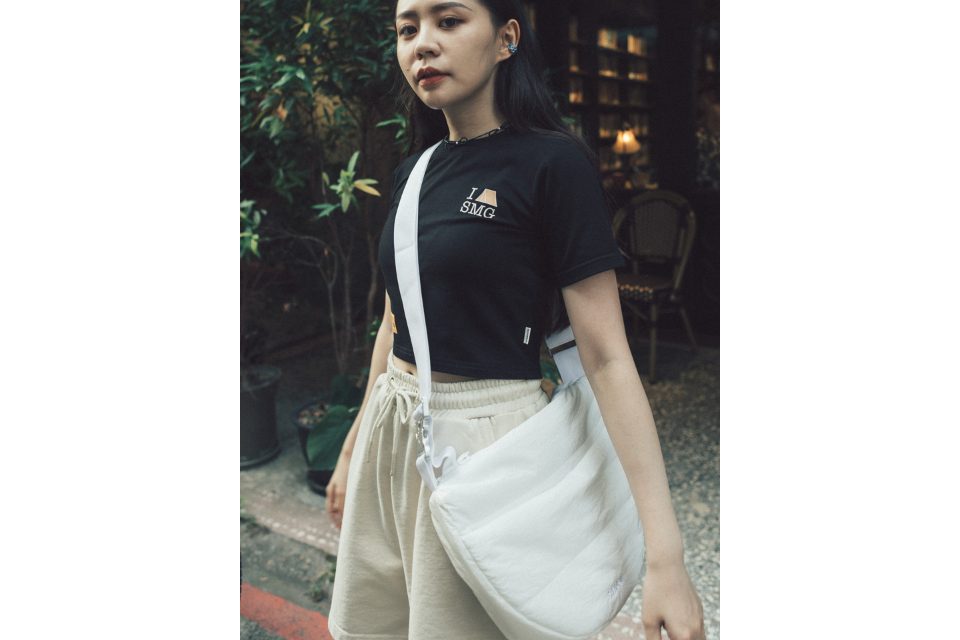 SMG 23 SS Padded Waist Bag (6)