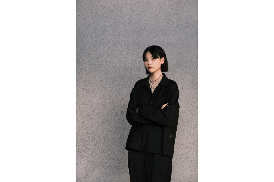 Nurari 23 AW 23- Civ. Simple Lshirt (2)