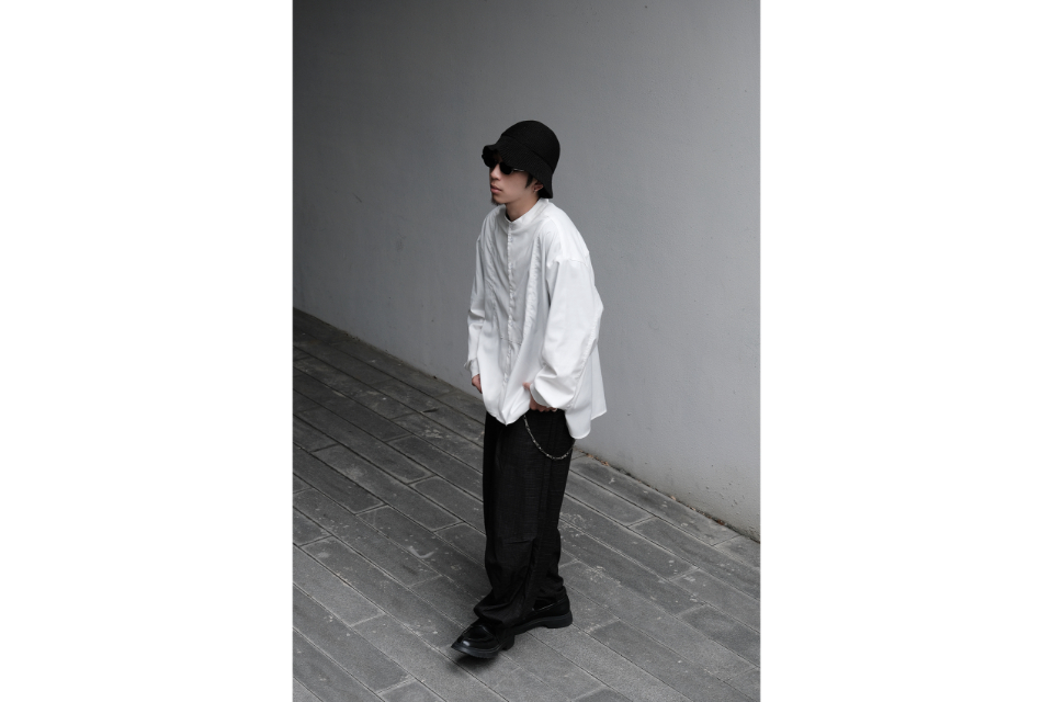 Nurari 23 AW 23- Em. Royal band collar loose shirt (6)