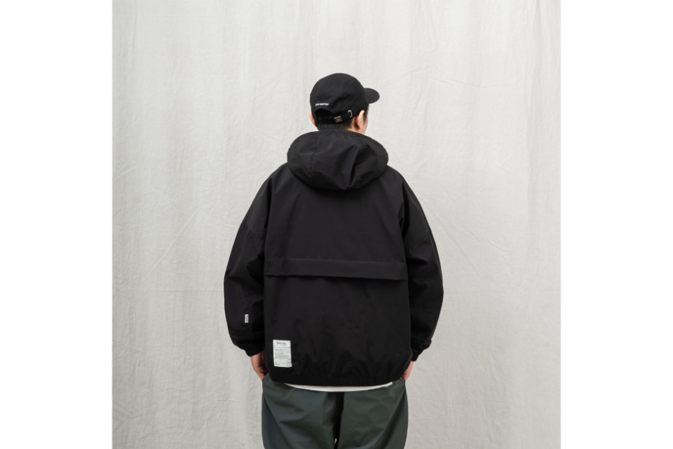 PERSEVERE 23 AW Laminating Water-Repellent Nylon Anorak (4)