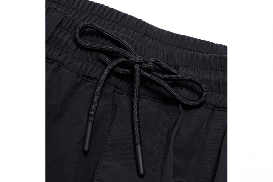 PERSEVERE 23 AW Laminating Water-Repellent Nylon Parachute Pants (13)
