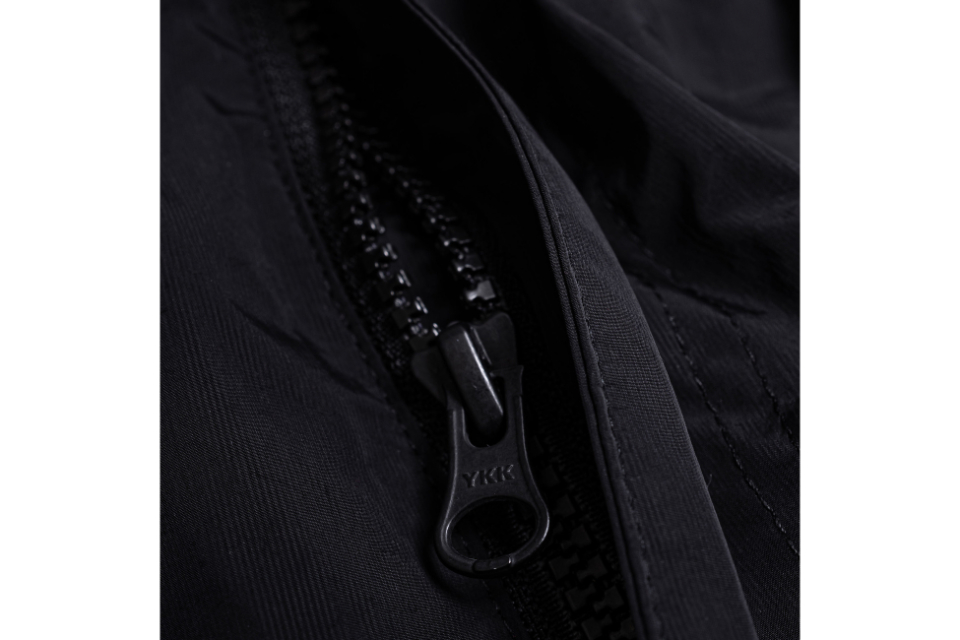 PERSEVERE 23 AW Laminating Water-Repellent Nylon Parachute Pants (18)