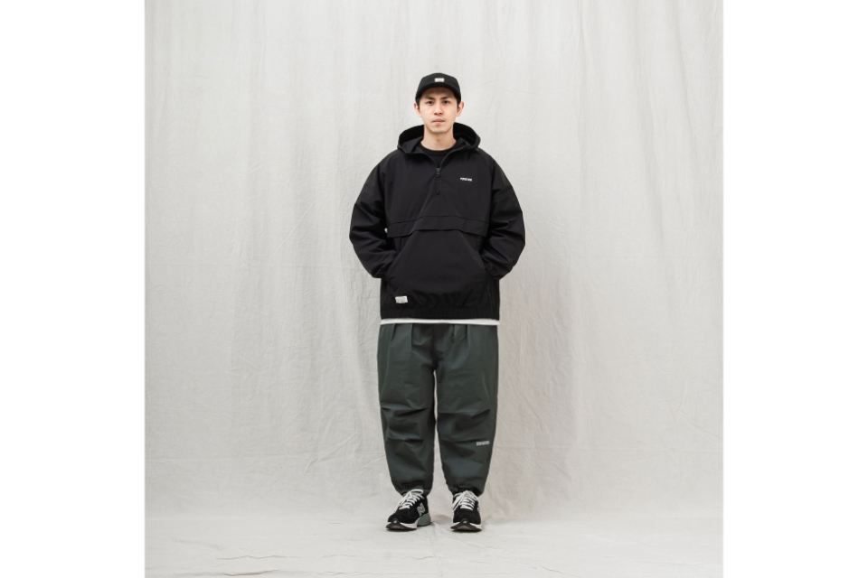 PERSEVERE 23 AW Laminating Water-Repellent Nylon Parachute Pants (5)