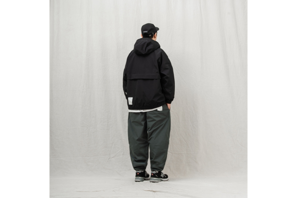 PERSEVERE 23 AW Laminating Water-Repellent Nylon Parachute Pants (6)