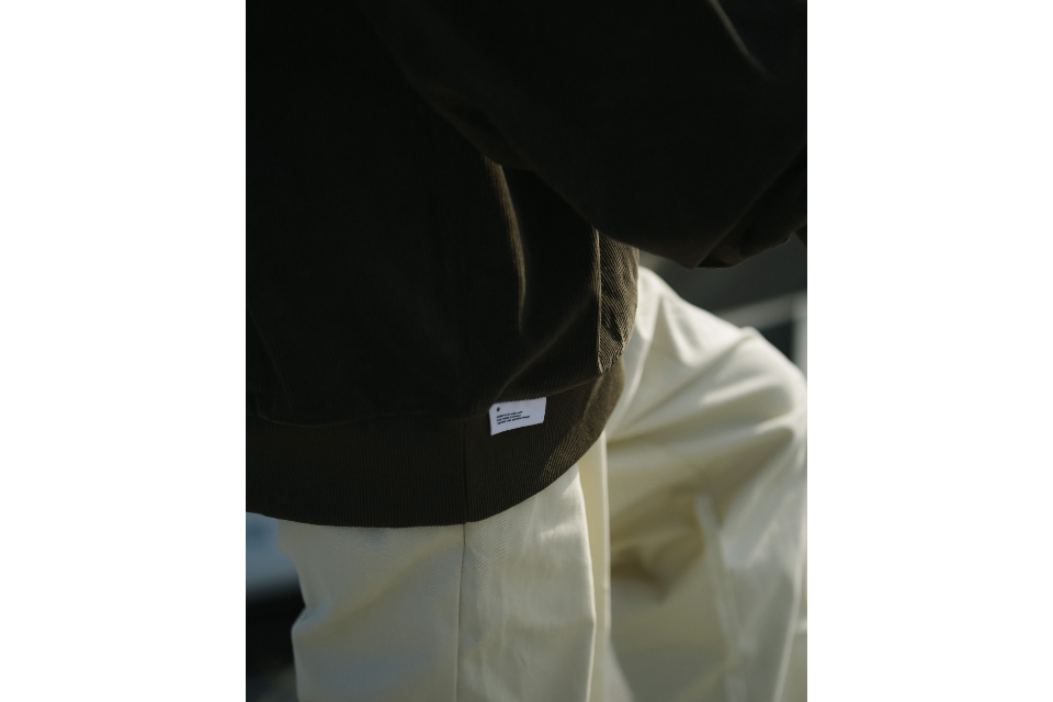 idealism 23 AW Corduroy Crewneck (4)