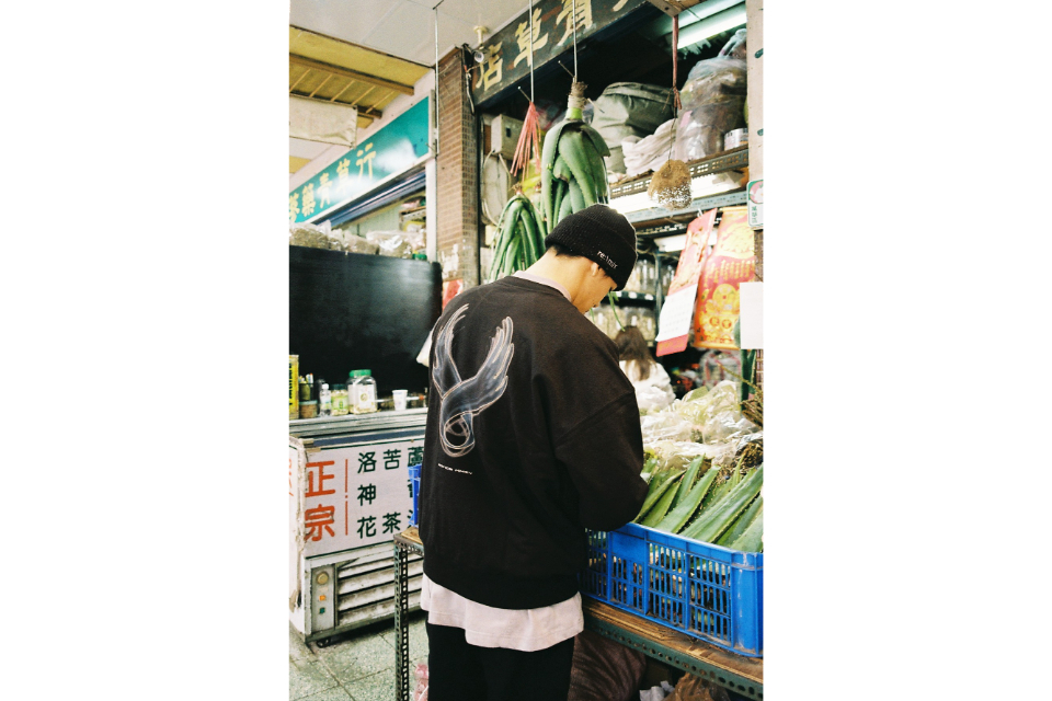 REMIX 23 AW Cyber Wing Sweatshirt (4)