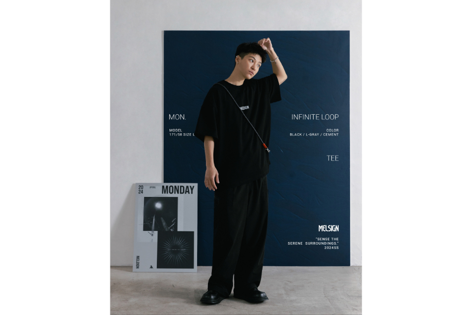 MELSIGN 24 SS Mon. Infinite loop Tee (1)