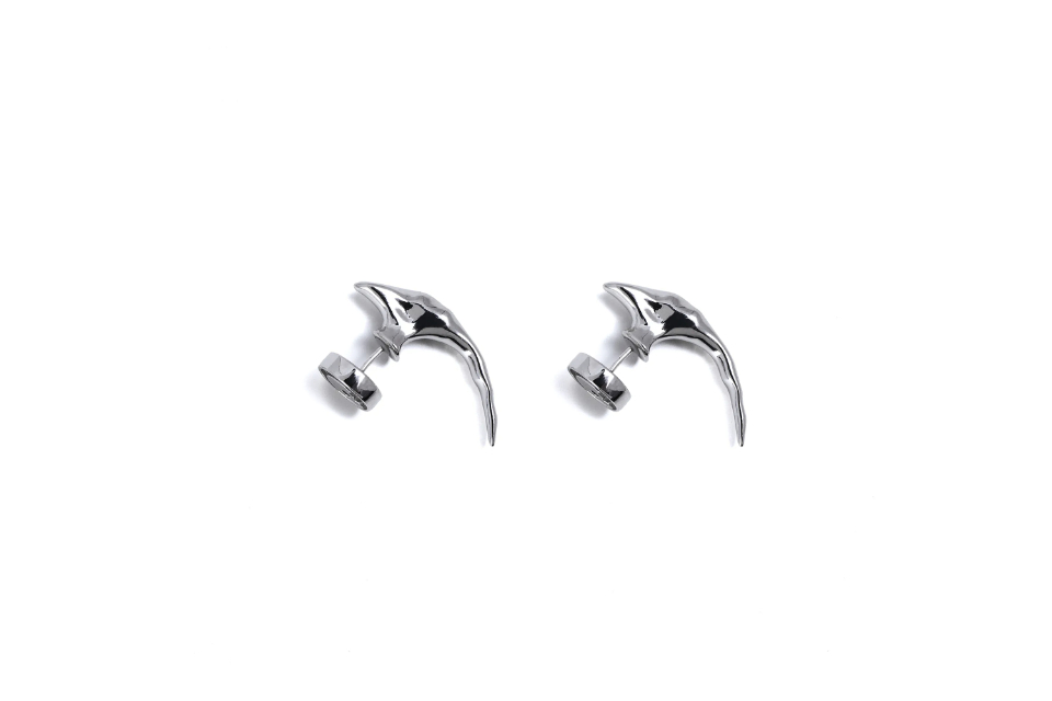 AES x Fe3c 24 SS BONE SICKLE EARRING (一對） (1)